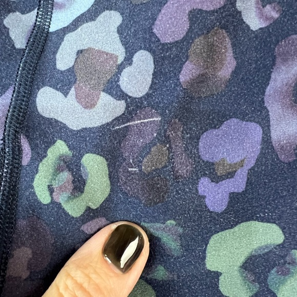 Athleta Elation Navy Floral 7/8 Leggings, M - Picture 6 of 8